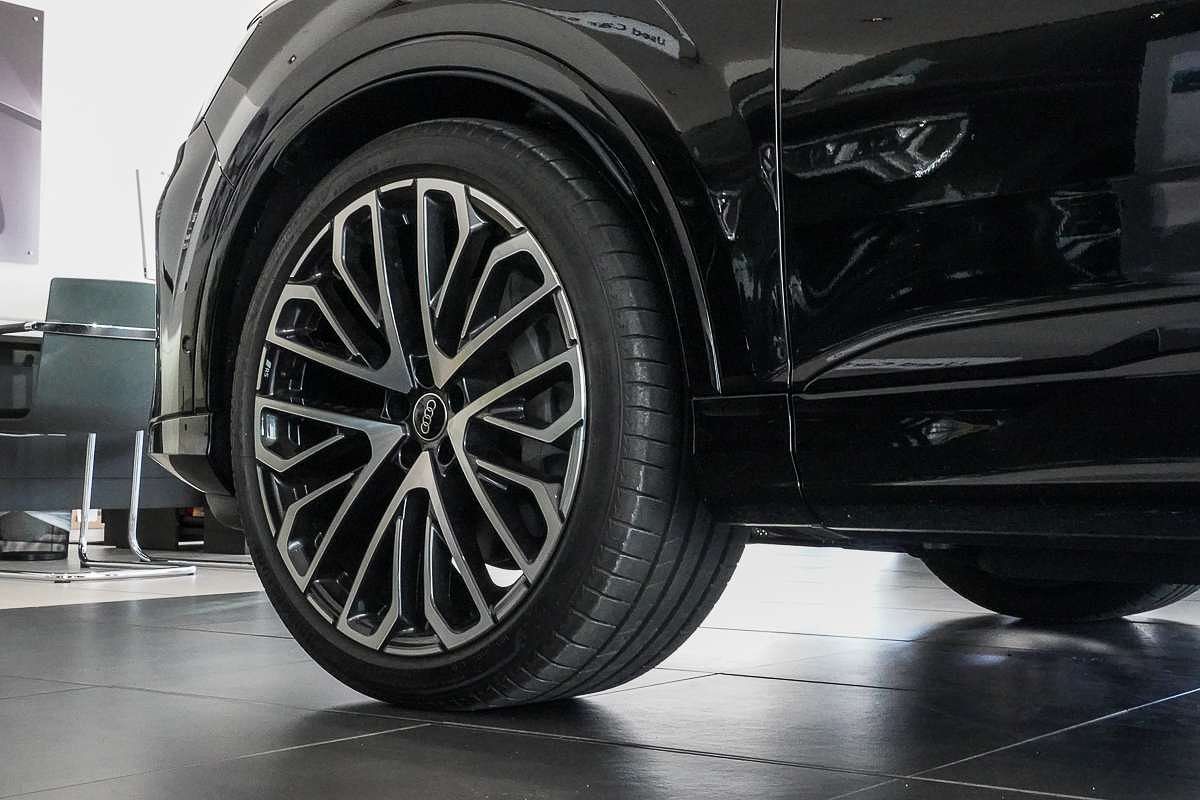 2024 Audi Q7 55 TFSI S line 4M