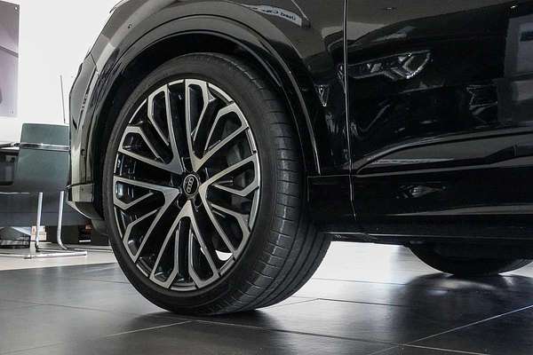 2024 Audi Q7 55 TFSI S line 4M