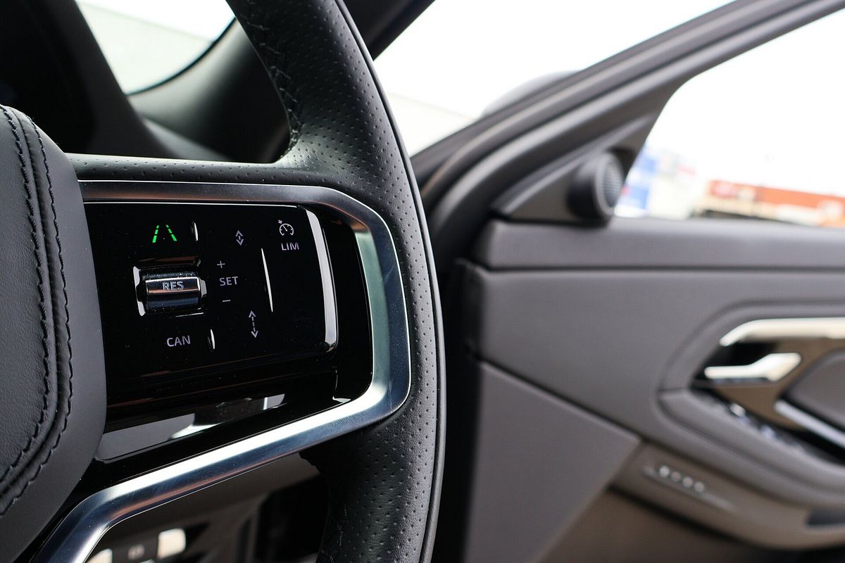 2022 Land Rover Range Rover Evoque P250 R-Dynamic SE L551