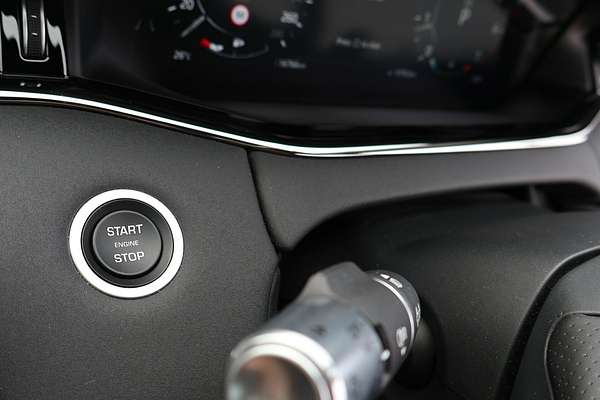 2022 Land Rover Range Rover Evoque P250 R-Dynamic SE L551