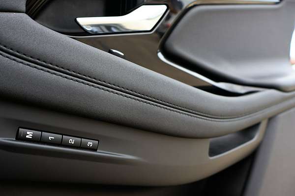 2022 Land Rover Range Rover Evoque P250 R-Dynamic SE L551