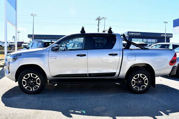 2024 Toyota Hilux SR5 48V GUN126R 4X4
