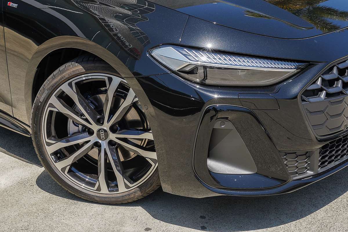 2025 Audi A5 TFSI 150kW S line B10