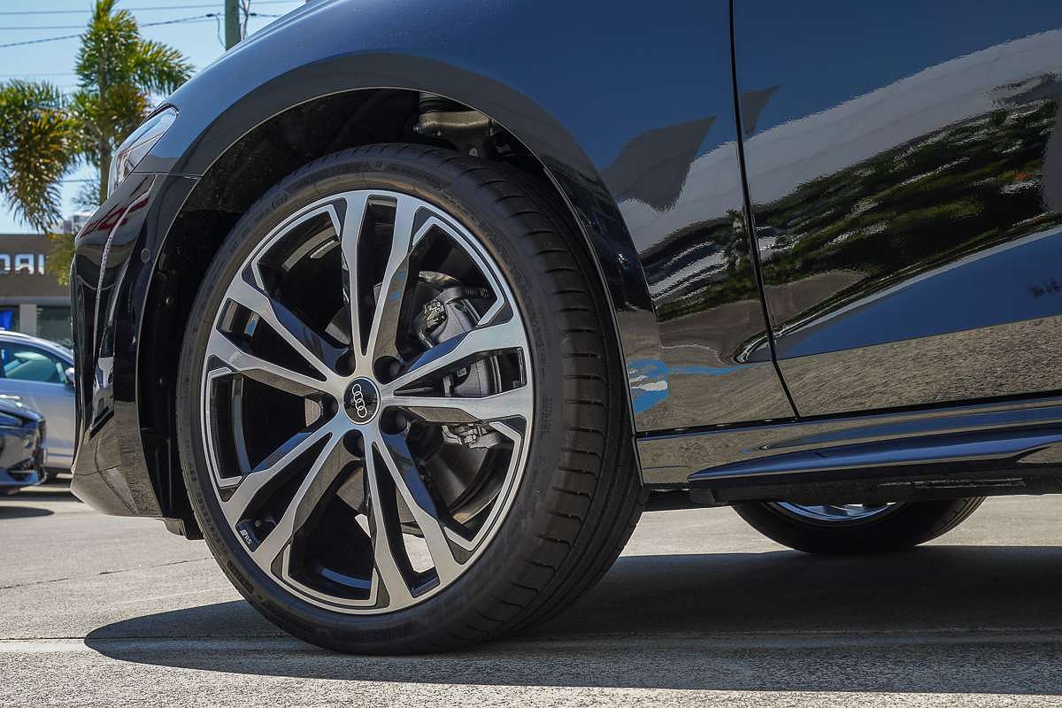 2025 Audi A5 TFSI 150kW S line B10