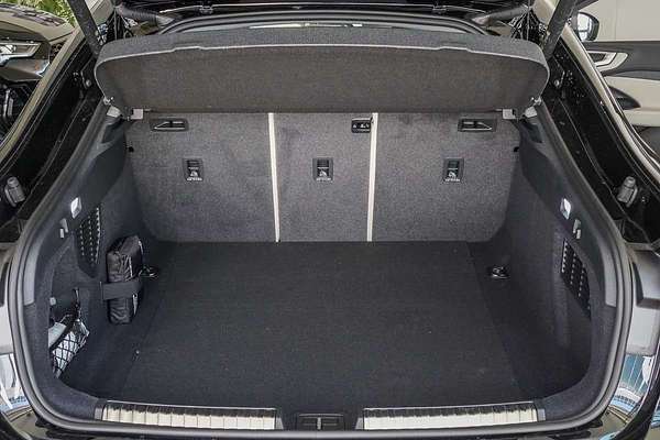 2025 Audi A5 TFSI 150kW S line B10