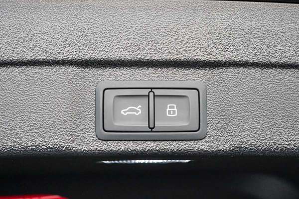 2025 Audi A5 TFSI 150kW S line B10