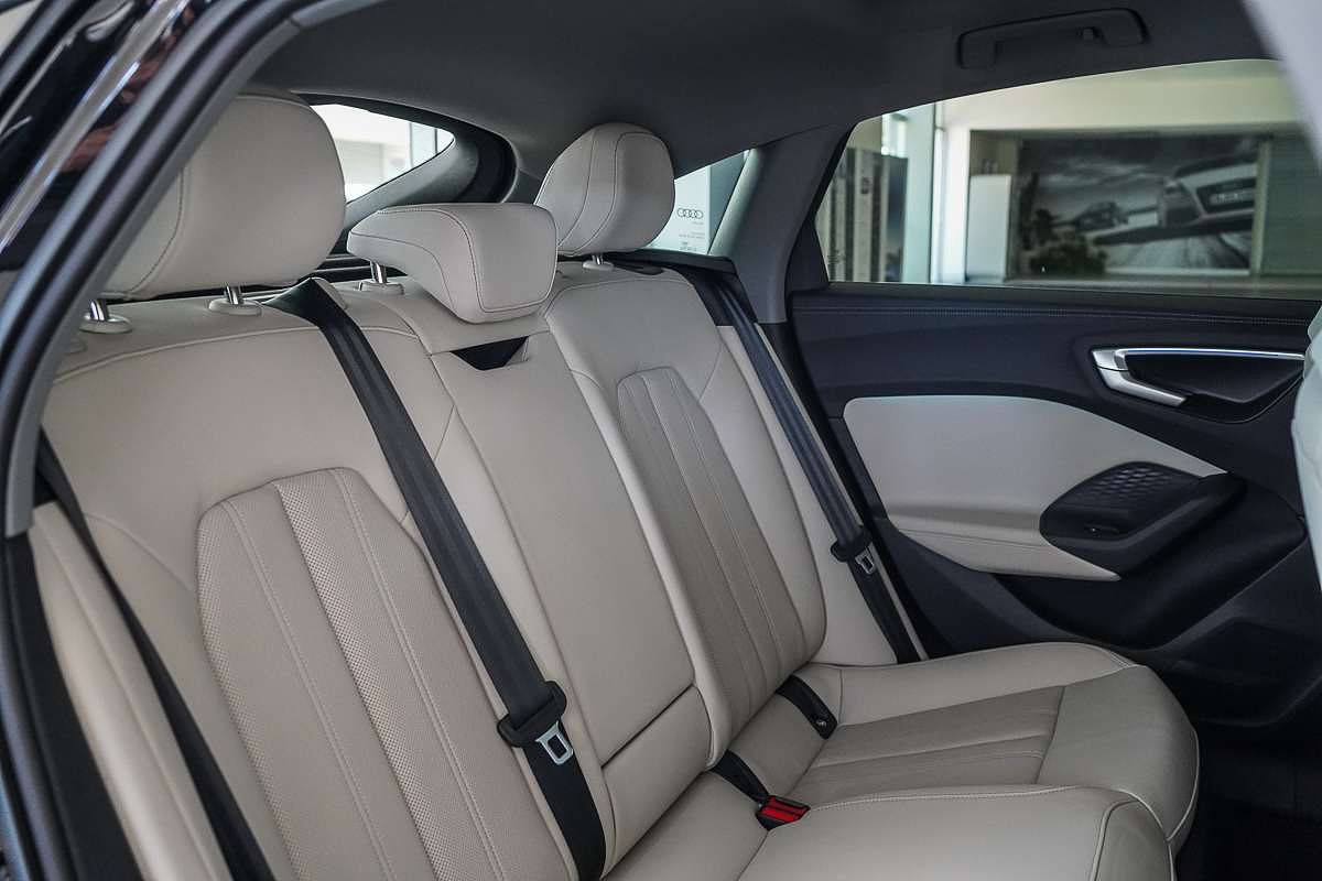 2025 Audi A5 TFSI 150kW S line B10