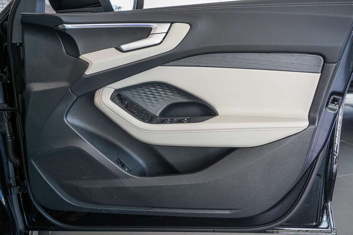 2025 Audi A5 TFSI 150kW S line B10