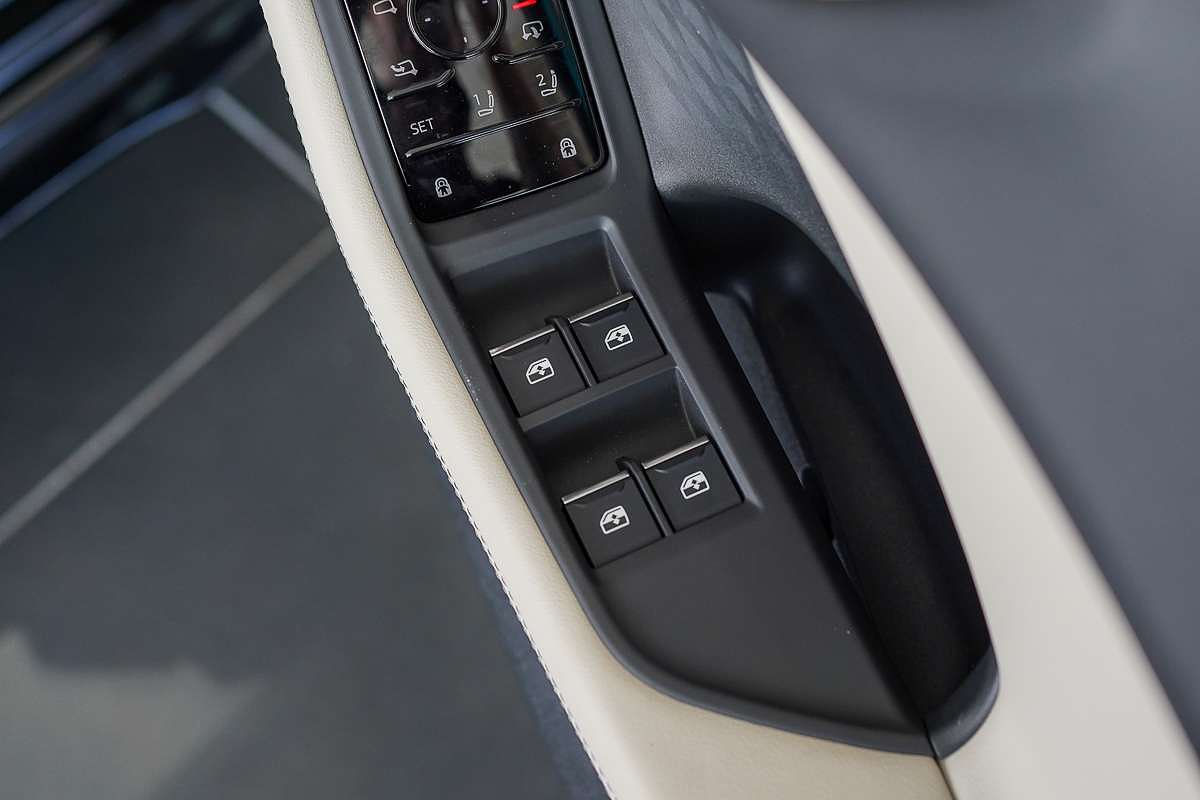 2025 Audi A5 TFSI 150kW S line B10