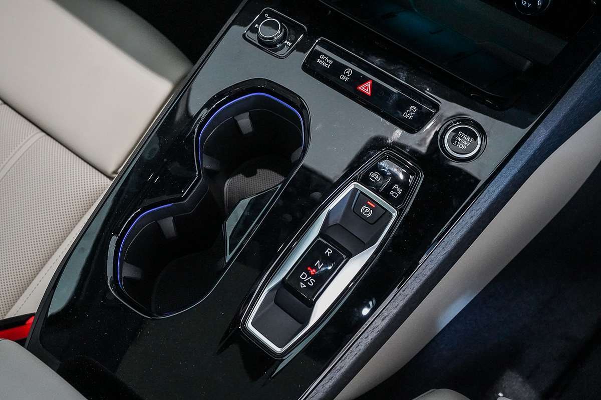 2025 Audi A5 TFSI 150kW S line B10