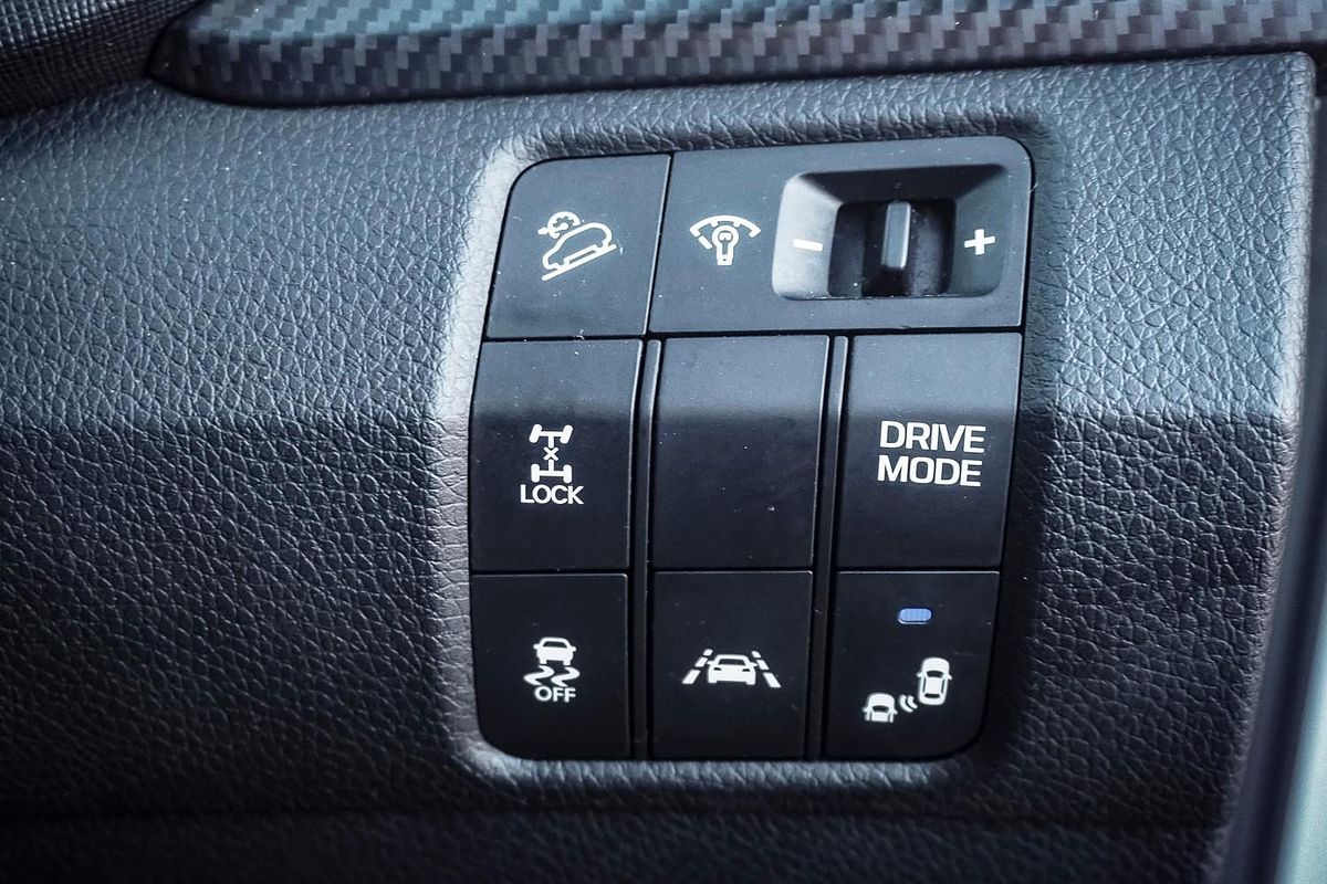 2018 Hyundai Santa Fe Highlander DM5 Series II