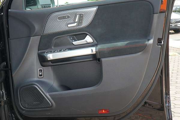 2025 Mercedes-Benz GLB-Class GLB200 X247