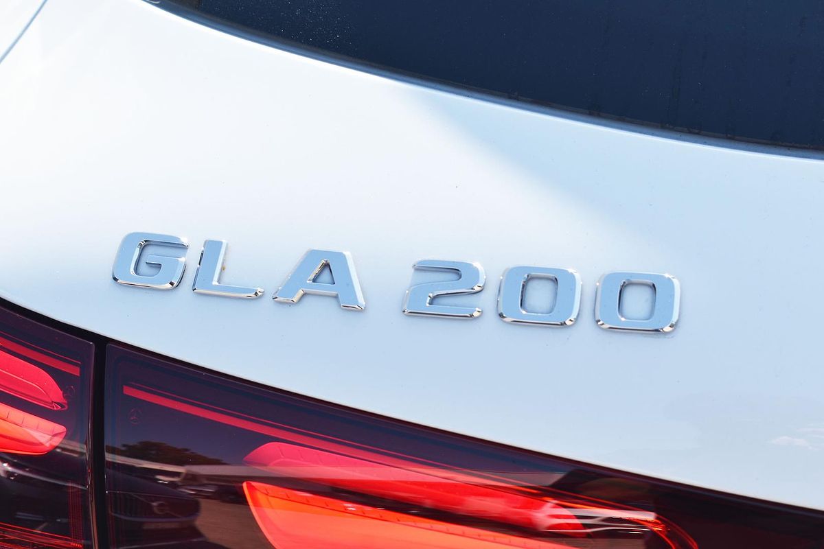 2024 Mercedes-Benz GLA-Class GLA200 H247