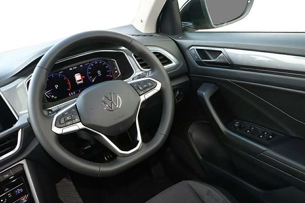 2025 Volkswagen T-Roc 110TSI Style D11