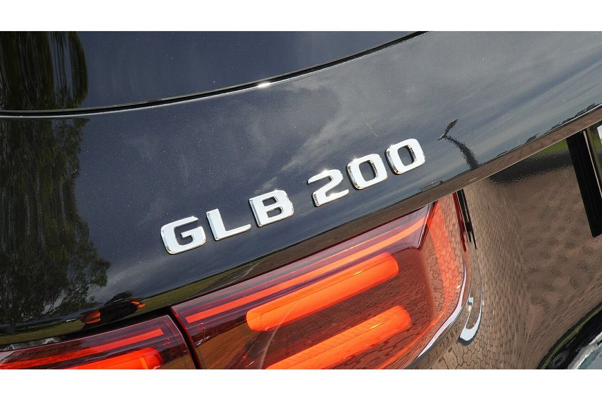 2025 Mercedes-Benz GLB-Class GLB200 X247