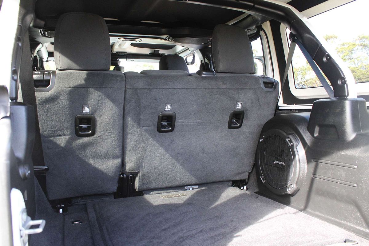 2021 Jeep Wrangler Unlimited Night Eagle JL