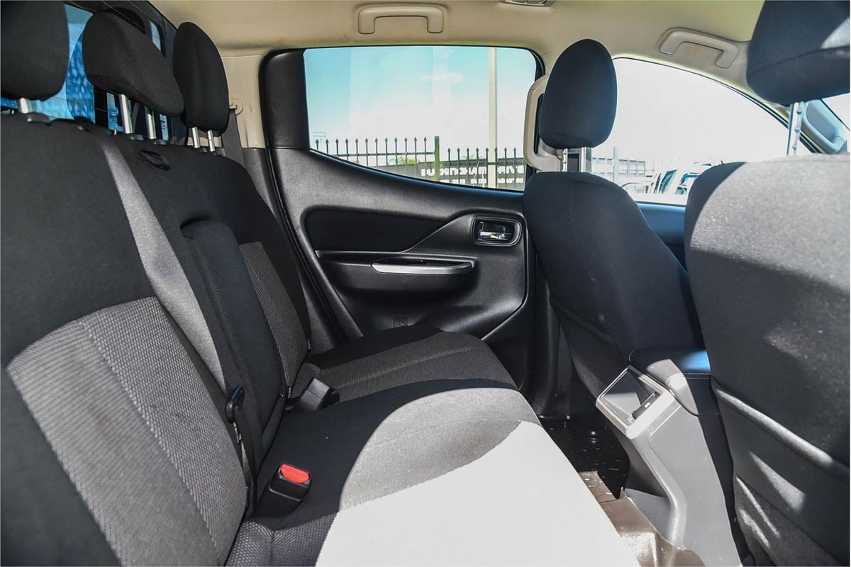 2021 Mitsubishi Triton GLS MR 4X4