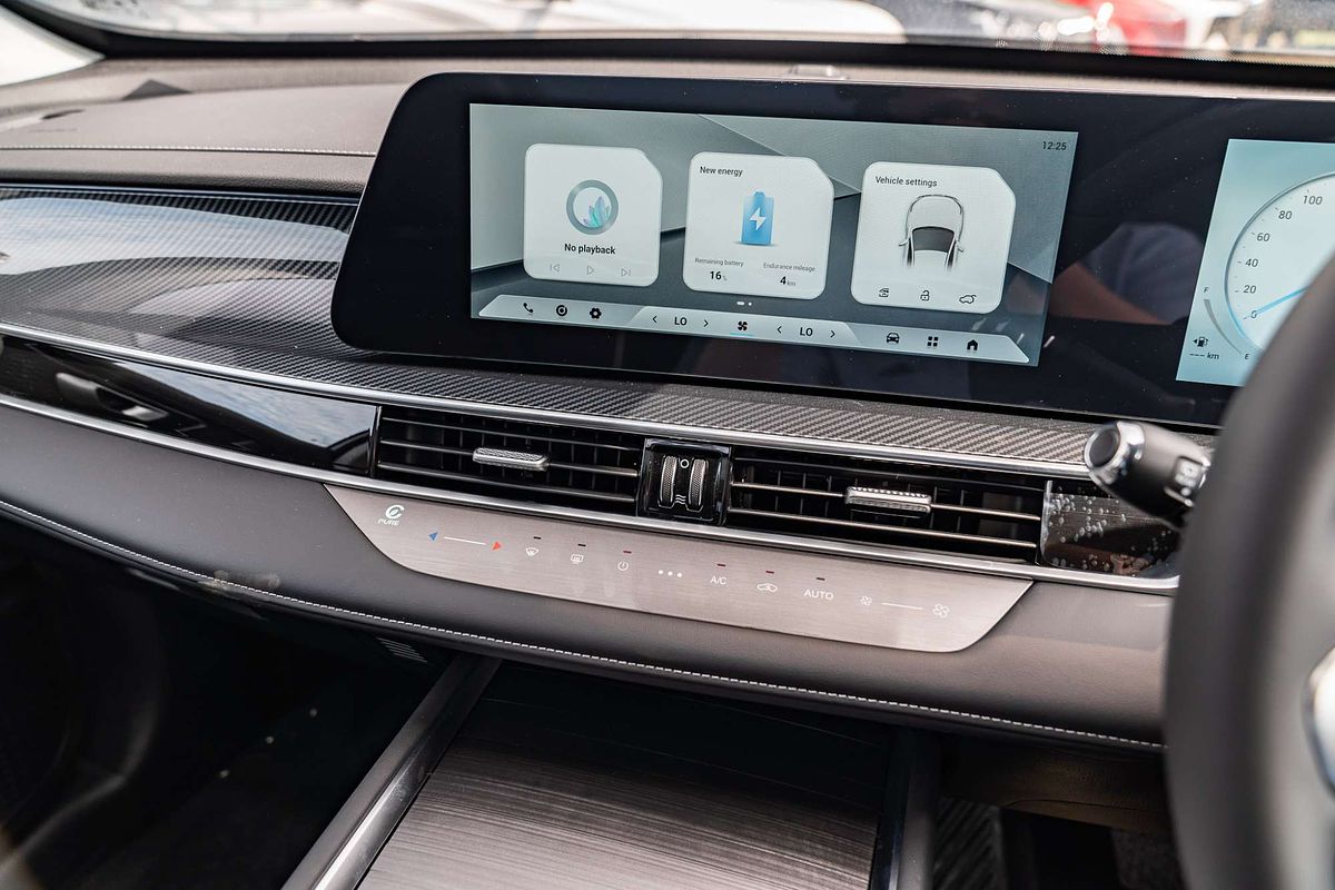 2025 Chery Tiggo 7 Super Hybrid Ultimate T32