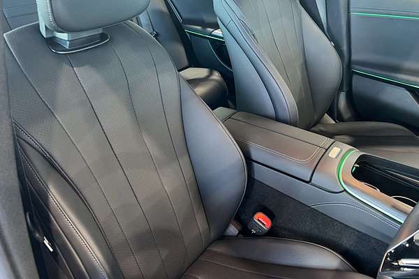2025 Mercedes-Benz E-Class E200 W214