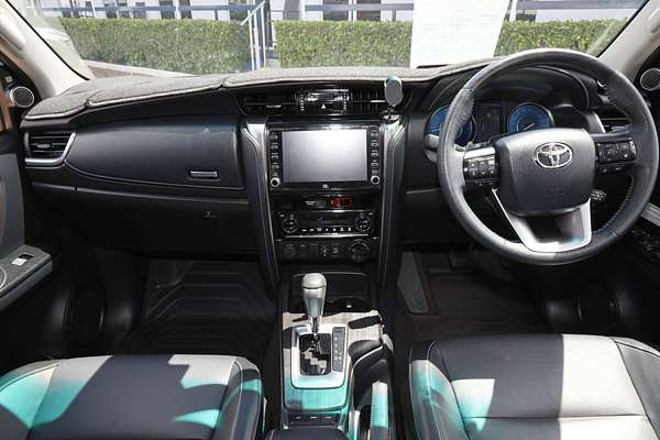 2022 Toyota Fortuner Crusade GUN156R