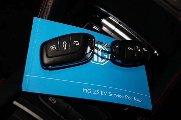 2024 MG ZS EV Essence AZS1