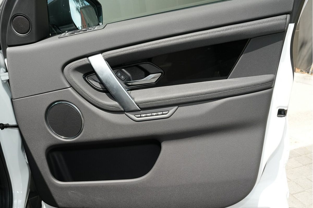 2025 Land Rover Discovery Sport P200 S L550
