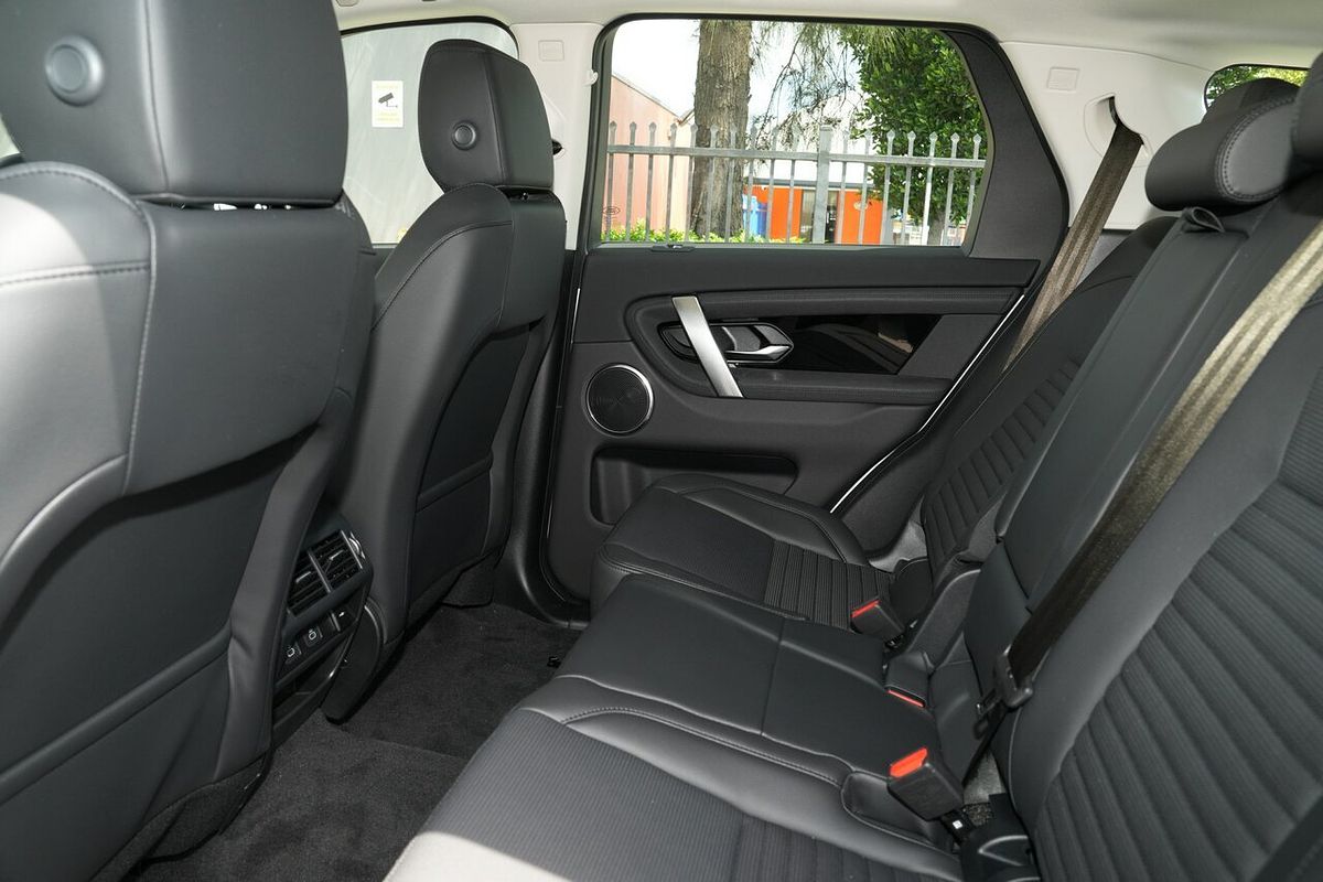 2025 Land Rover Discovery Sport P200 S L550