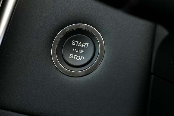 2025 Land Rover Discovery Sport P200 S L550
