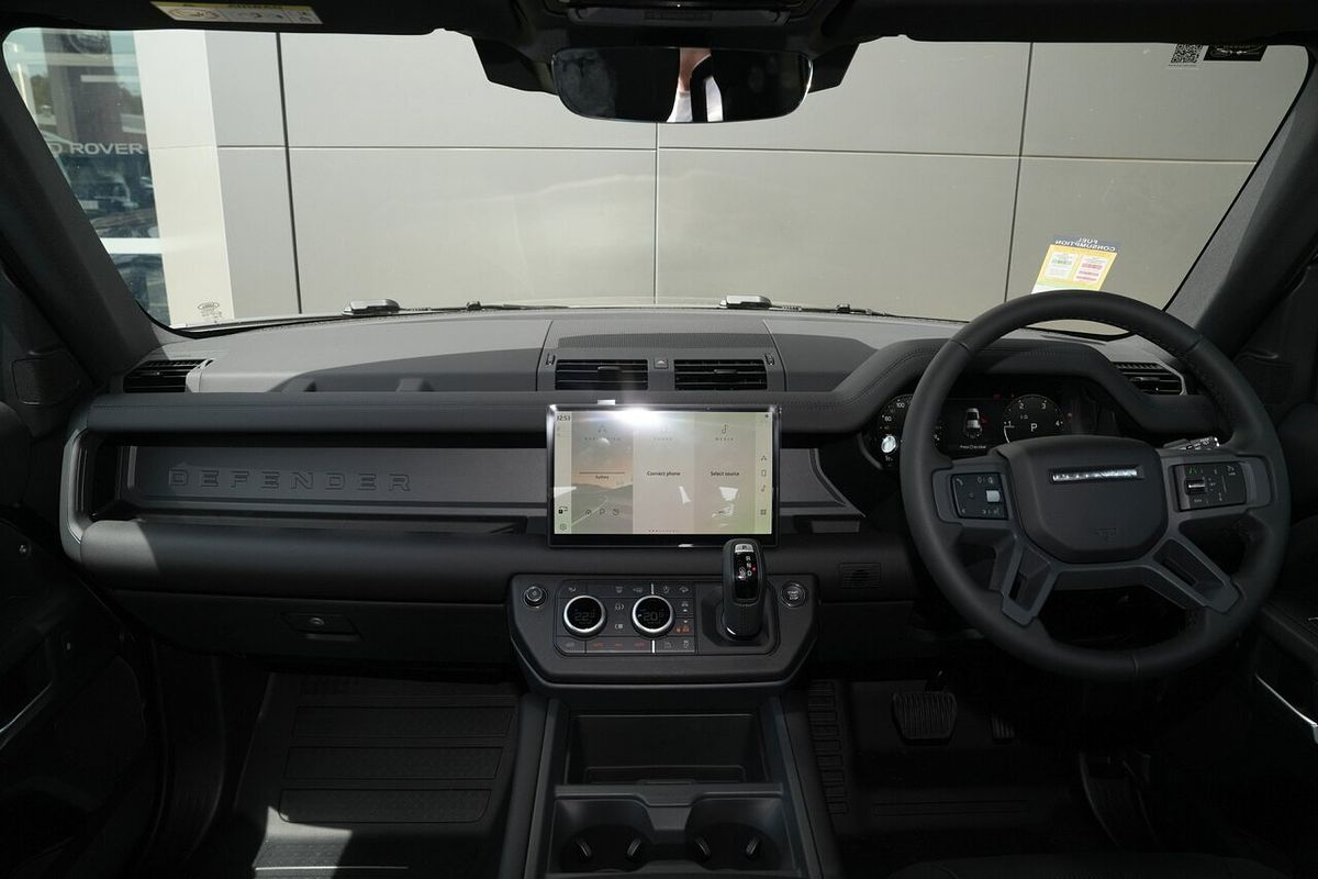 2025 Land Rover Defender 110 D250 S L663