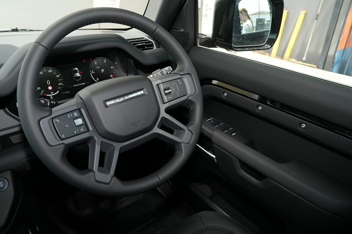 2025 Land Rover Defender 110 D250 S L663