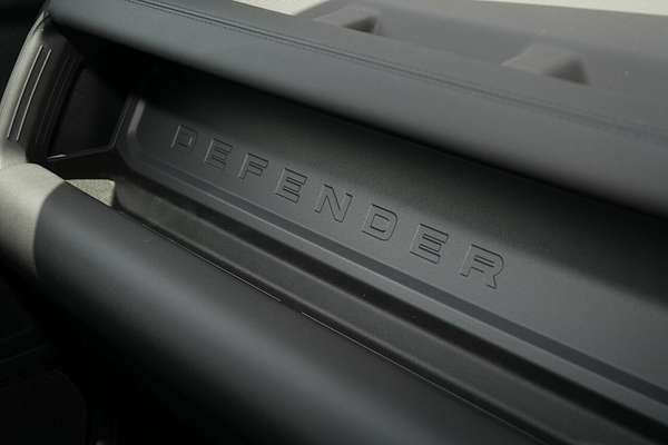 2025 Land Rover Defender 110 D250 S L663