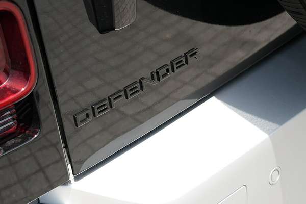 2025 Land Rover Defender 110 D250 S L663