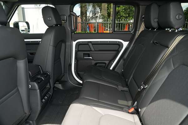 2025 Land Rover Defender 110 D250 S L663