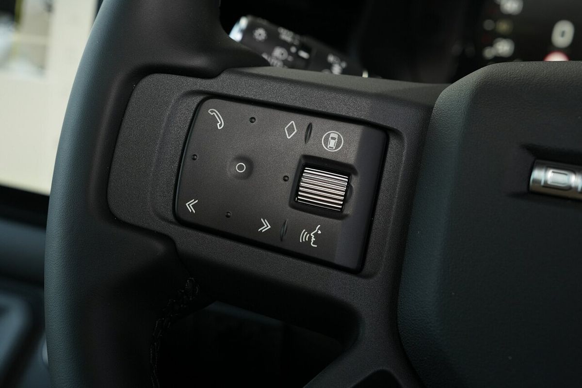 2025 Land Rover Defender 110 D350 X-Dynamic HSE L663