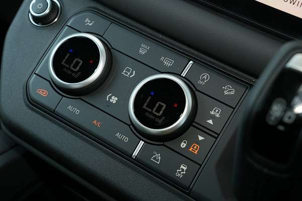 2025 Land Rover Defender 110 D350 X-Dynamic HSE L663