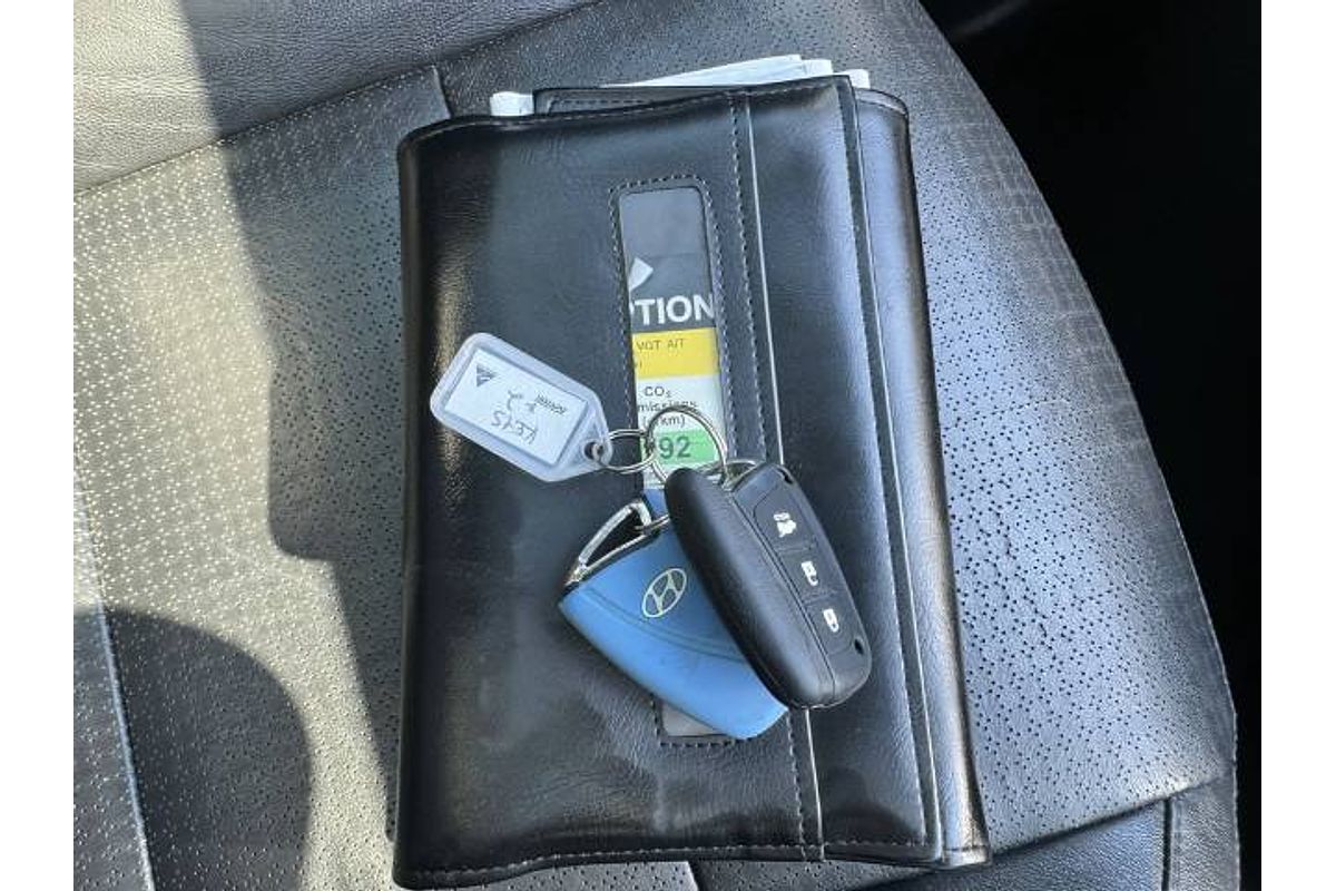 2013 Hyundai Santa Fe Highlander DM