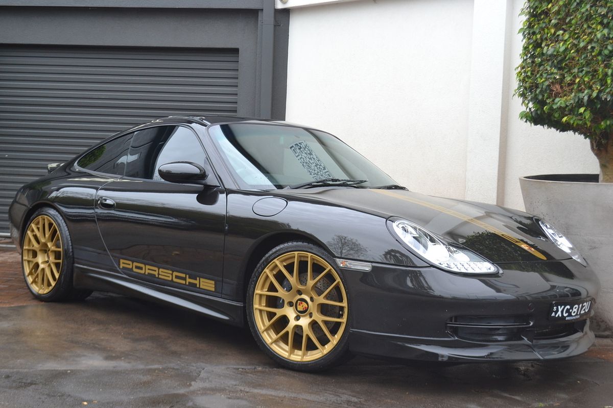 1998 Porsche 911 Carrera 996