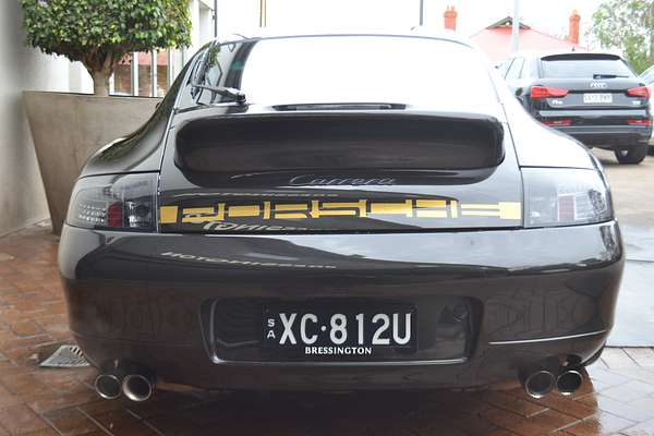 1998 Porsche 911 Carrera 996