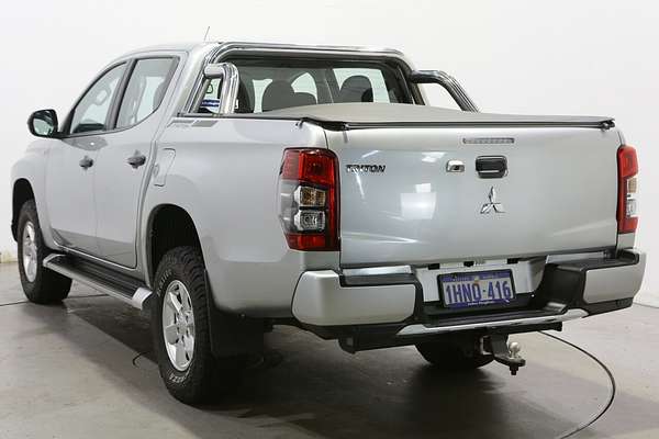 2022 Mitsubishi Triton GLX MR 4X4