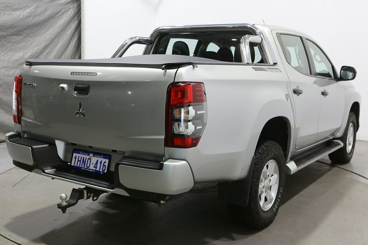 2022 Mitsubishi Triton GLX MR 4X4