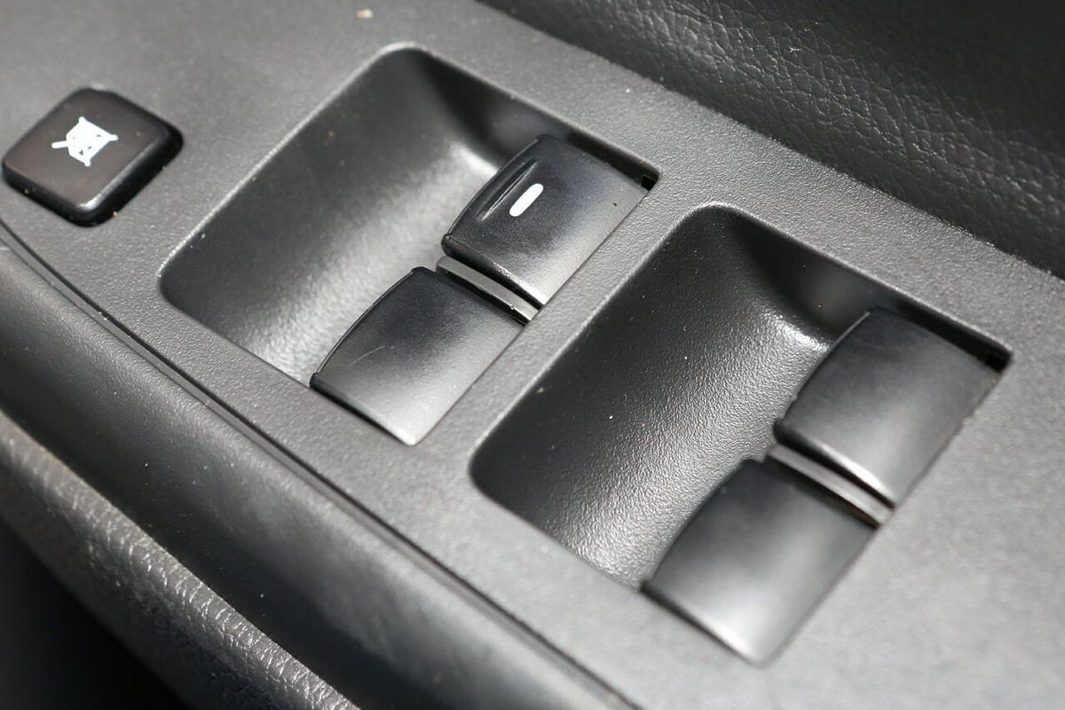 2022 Mitsubishi Triton GLX MR 4X4