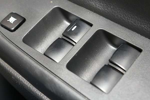 2022 Mitsubishi Triton GLX MR 4X4