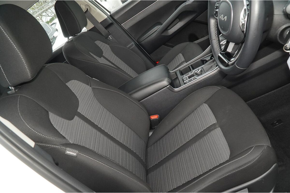 2023 Kia Sorento S MQ4