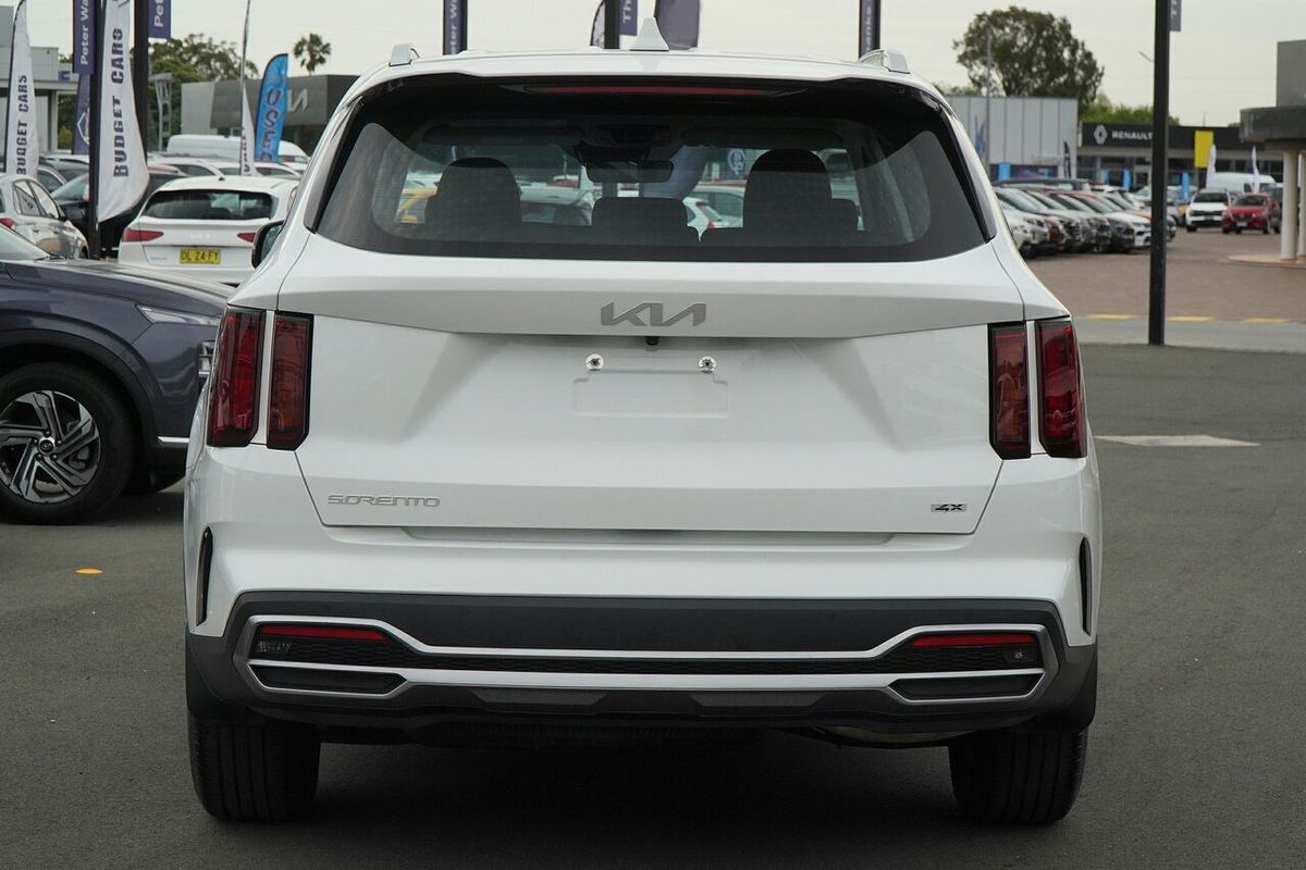2023 Kia Sorento S MQ4