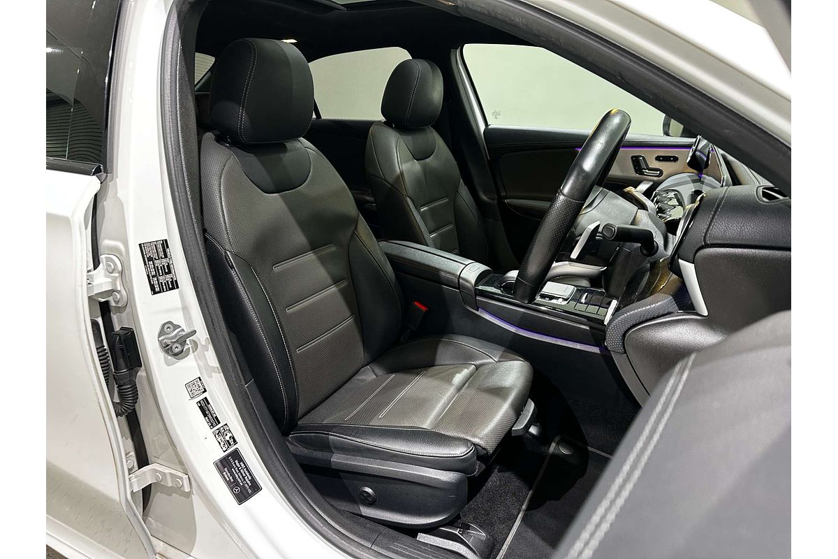 2019 Mercedes-Benz A-Class A200 V177