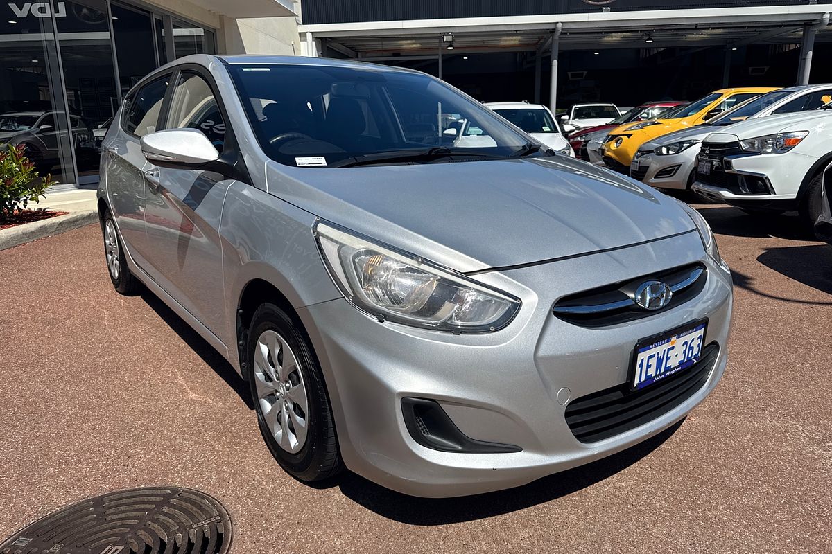 2015 Hyundai Accent Active RB2