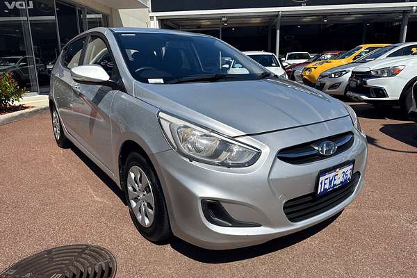 2015 Hyundai Accent Active RB2