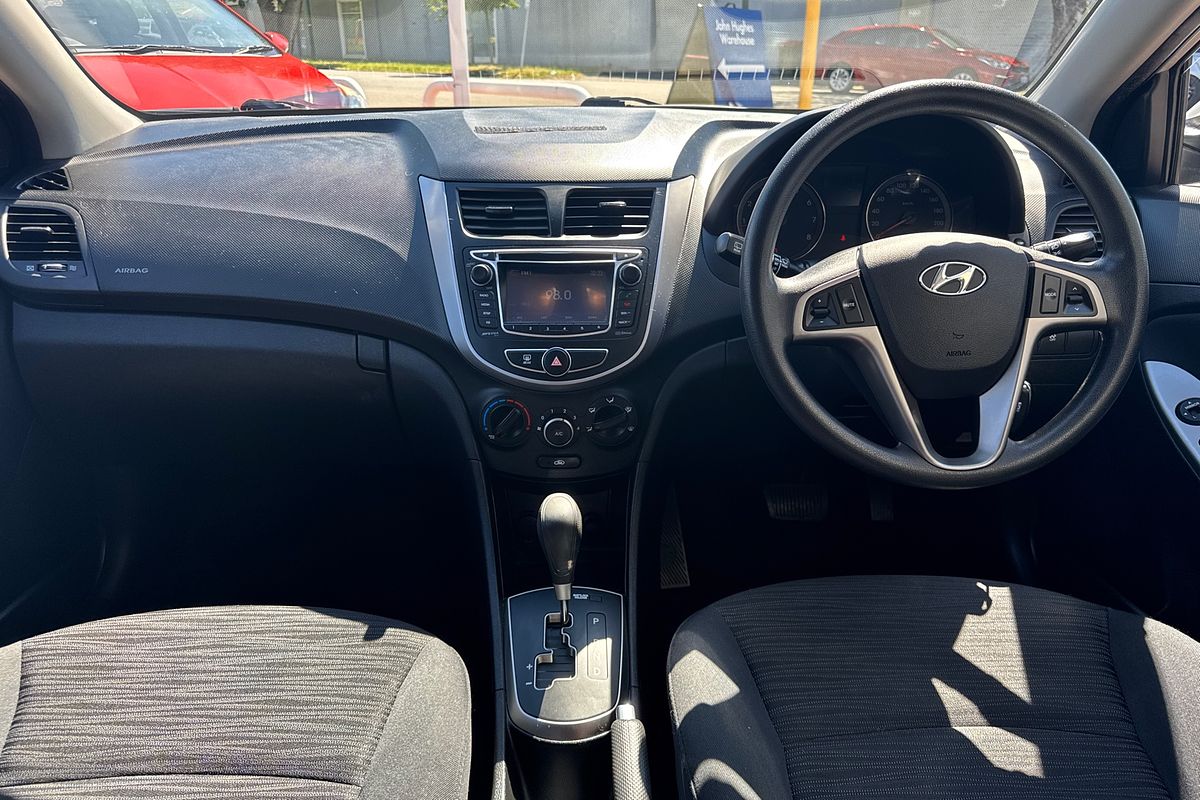 2015 Hyundai Accent Active RB2