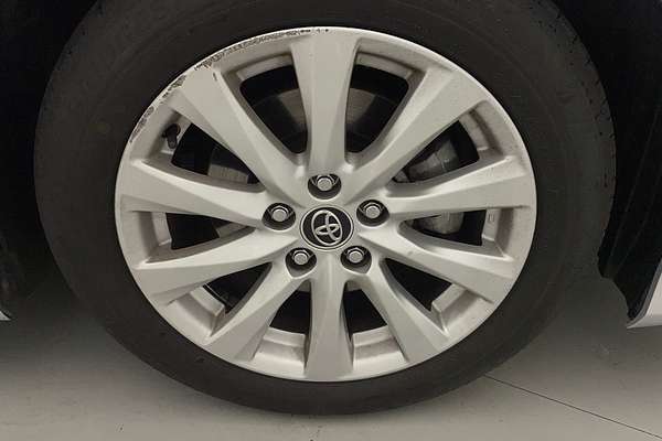 2018 Toyota Camry Ascent AXVH71R