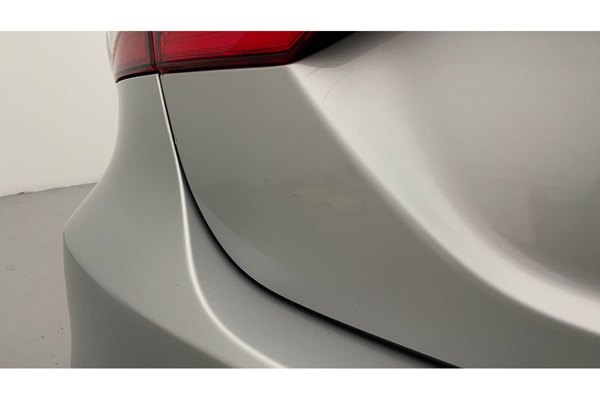 2018 Toyota Camry Ascent AXVH71R